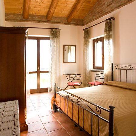 Agriturismo Antichi Poderi Gallina เนเว ภายนอก รูปภาพ